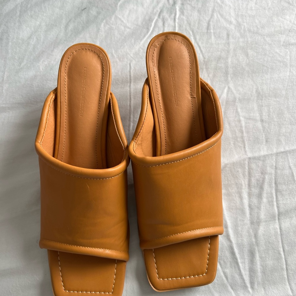Stylish and New French Connection squared open toe mule heels. Size 11 - Picture 2 of 4